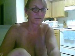 Sexy Blonde Mature Amateur Masturbates With a Dildo On Webcam