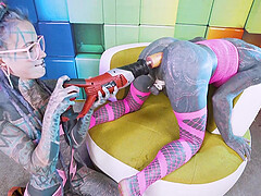 Anuskatzz uses a jackhammer toy on Lily Lu's ass