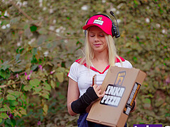 Vivian Lola is a Brazilian slut who started working as a pizza delivery girl. On one of her first deliveries, she had to take a pizza to the Inka Mansion. But when she arrived, something very unexpected happened. She was greeted by seven guys with obviou
