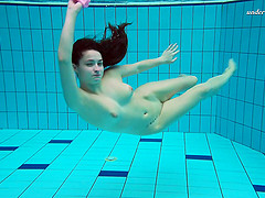 Bootylicious sex goddess Liza Bubarek swims around the local pool