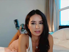 Sexy Hot Babe Get Strip and Masturbate on Cam