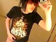 Punk Chick Shows Herself in a Sexy Video