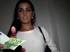 Good looking mature mommy Loren Urages gets money to be penetrated