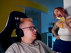 Distracting his gaming with a good blowjob